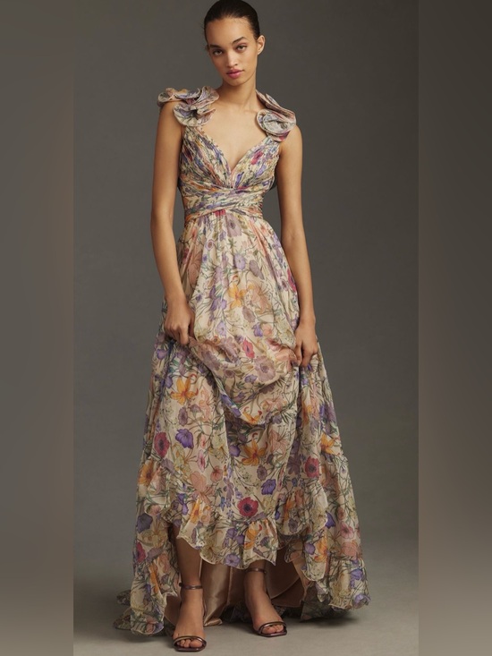 Mac Duggal Dresses & Skirts - Mac Duggal Ruffle-Sleeve V-Neck Tiered Chiffon Maxi Dress - size 6